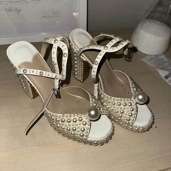 Pearl White Block Heels - Picture 6 of 6